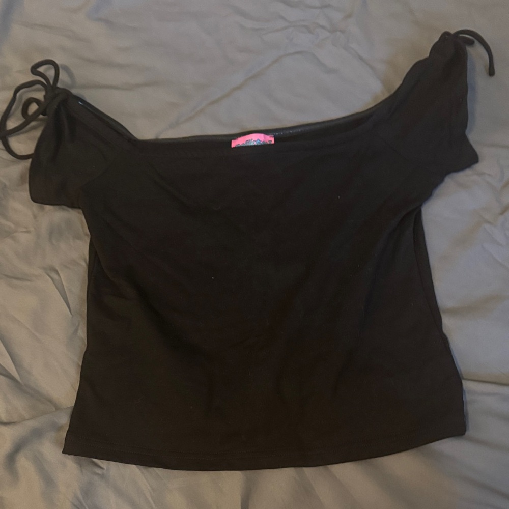Edikted Black Off-Shoulder Blouse